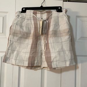 NWT plaid flowy shorts